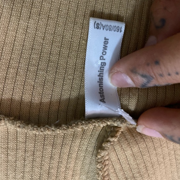 Crop hoodie - Picture 2 of 2